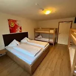 Alpenhostel 