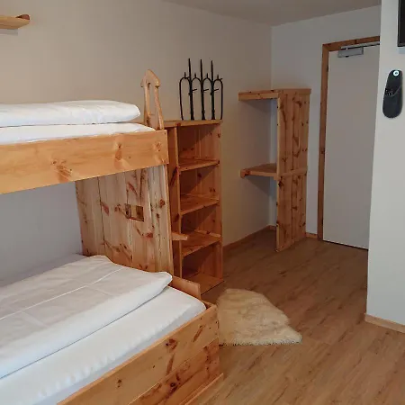 Affittacamere Alpenhostel 