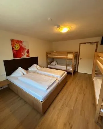 Alpenhostel 